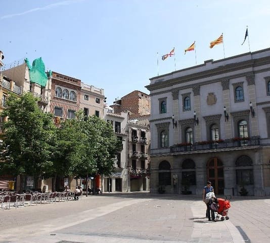 Commercial for sale in Igualada - € 790,000 (Ref: 9270209)