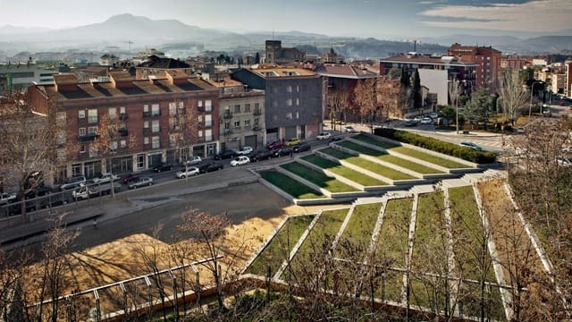 Commercial for sale in Igualada - € 790,000 (Ref: 9270209)
