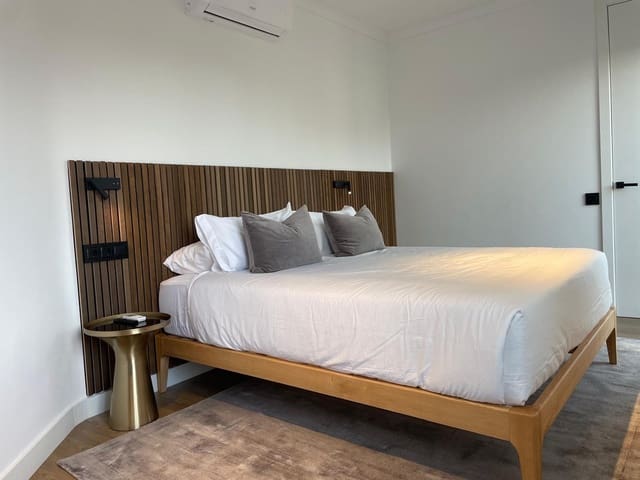 Ático de 2 habitaciones en Barcelona ciudad en venta - 579.000 € (Ref: 9431045)