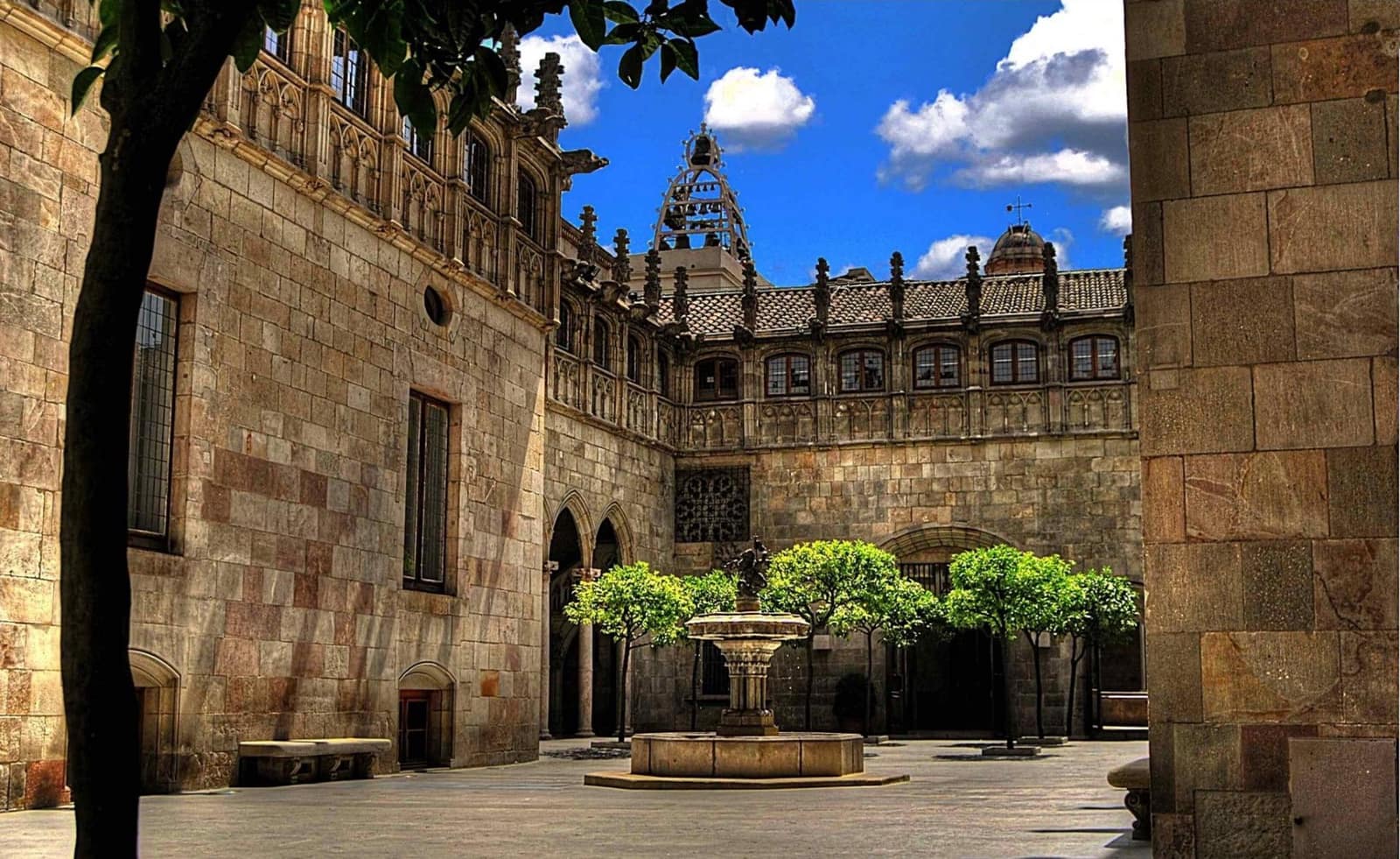 2 bedroom Flat for sale in Barcelona city - € 549,000 (Ref: 9482023)