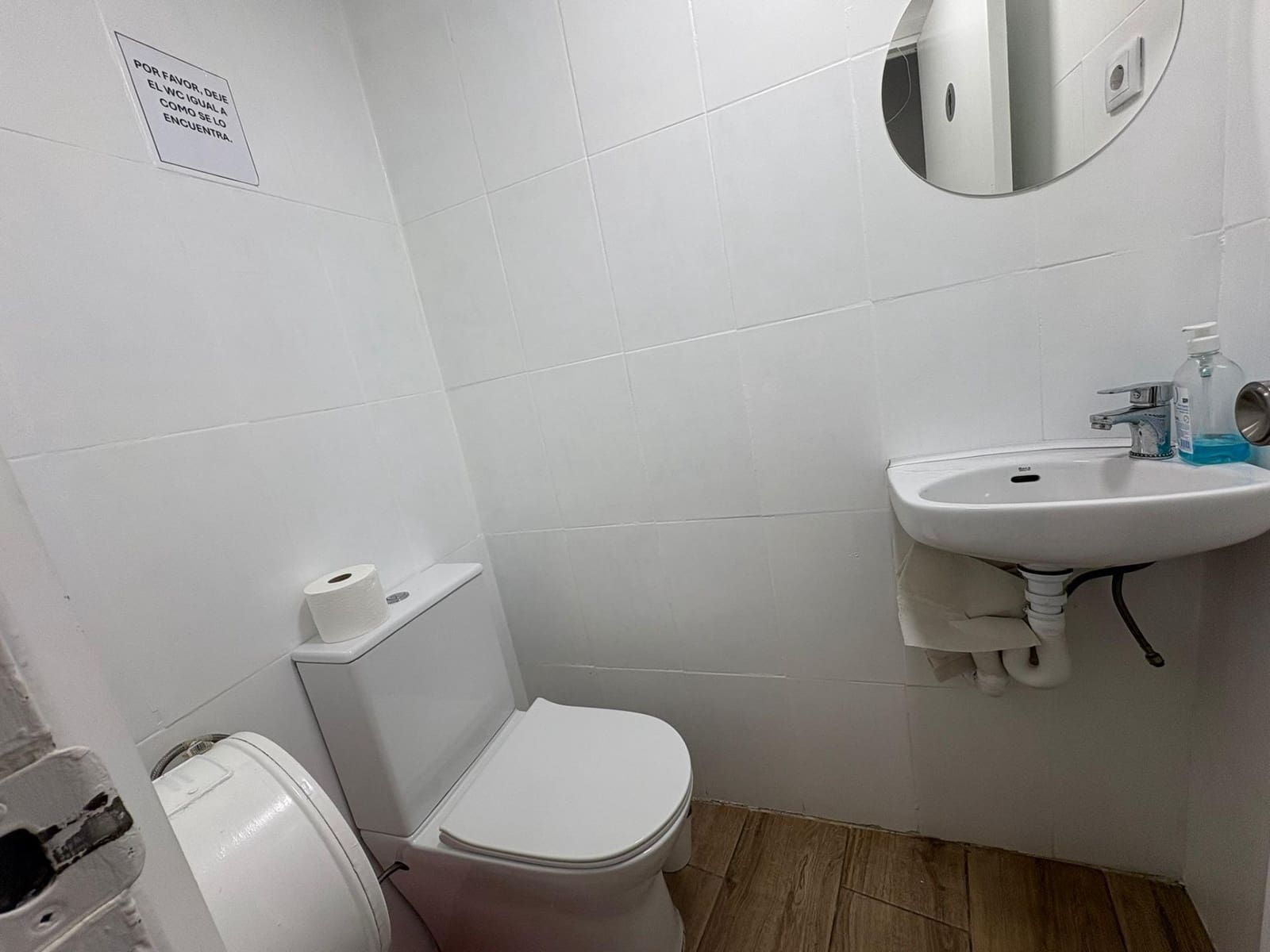 1 quarto Comercial para arrendar em Sant Adria de Besos - 1 000 € (Ref: 9504241)