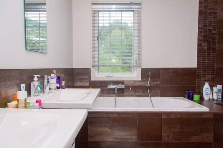 4 bedroom Villa for rent in Olivella with pool garage - € 3,400 (Ref: 9561743)