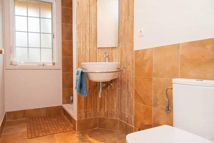 4 bedroom Villa for rent in Olivella with pool garage - € 3,400 (Ref: 9561743)