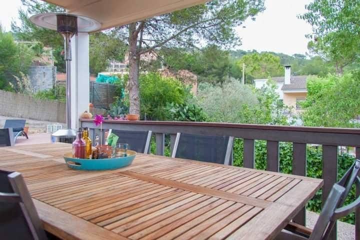 4 bedroom Villa for rent in Olivella with pool garage - € 3,400 (Ref: 9561743)