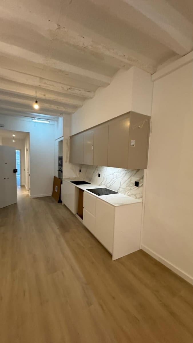 Piso de 3 habitaciones en Barcelona ciudad en venta - 550.000 € (Ref: 9591225)
