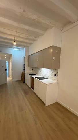 Piso de 3 habitaciones en Barcelona ciudad en venta - 550.000 € (Ref: 9591225)