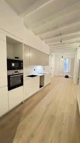 Piso de 3 habitaciones en Barcelona ciudad en venta - 550.000 € (Ref: 9591225)