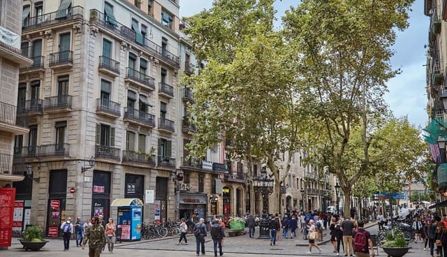 2 makuuhuone Asunto myytävänä paikassa El Barri Gòtic, Barcelona kaupunki - 390 000 € (Ref: 9596085)