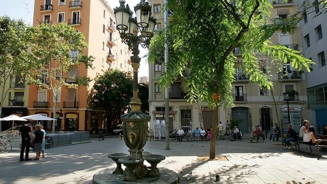 Ruïne te koop in El Poble Sec, Barcelona stad - € 5.150.000 (Ref: 9599489)