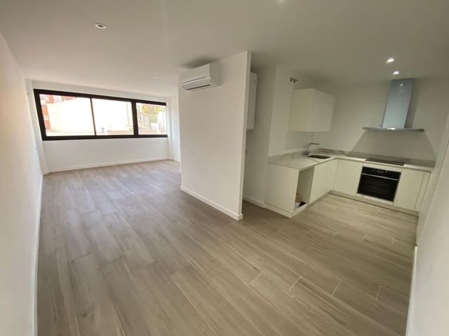 2 bedroom Flat for sale in Sant Adrià de Besòs - € 280,000 (Ref: 9625512)