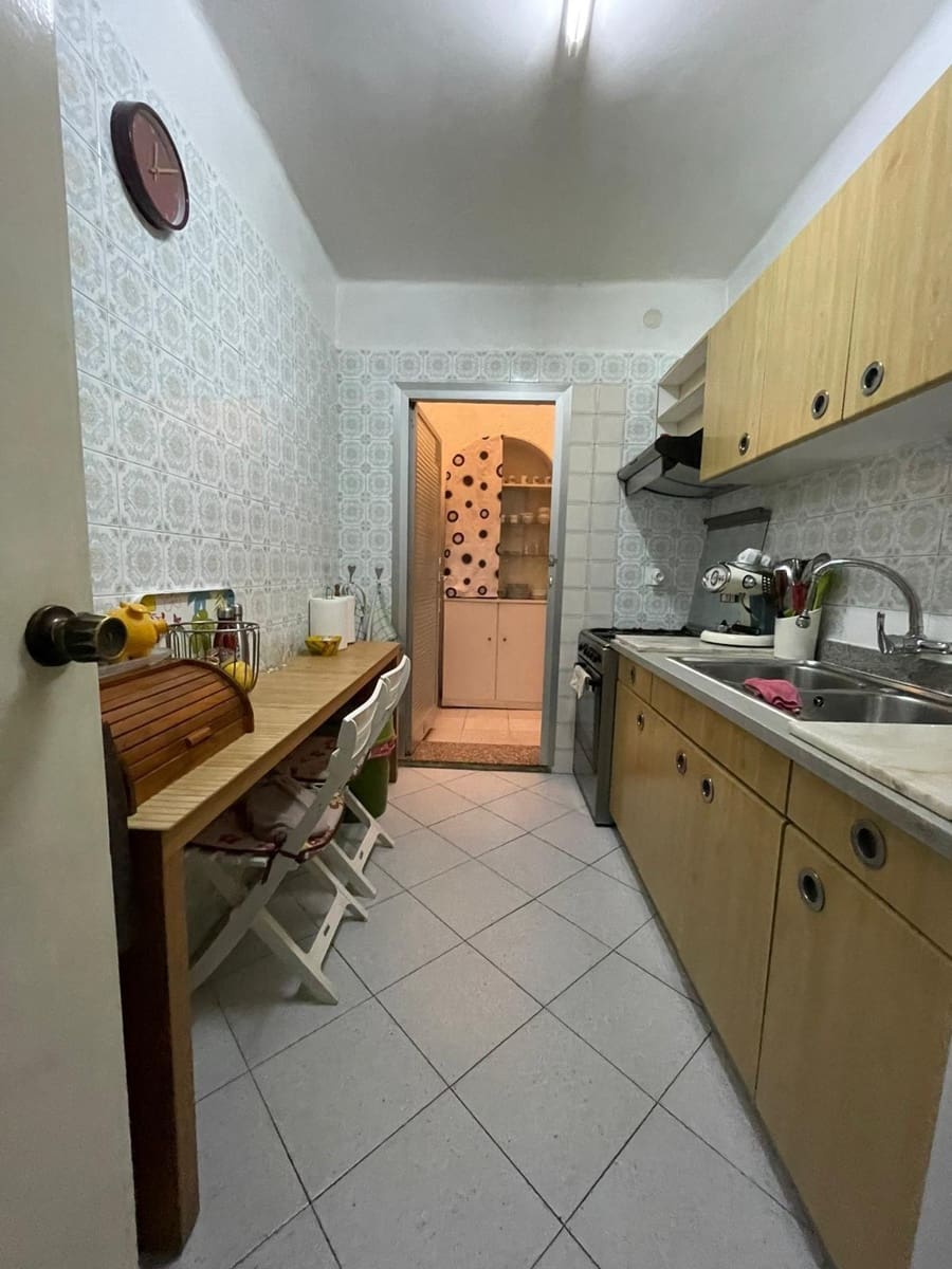 3 bedroom Townhouse for sale in Badalona with garage - € 363,000 (Ref: 9733888)