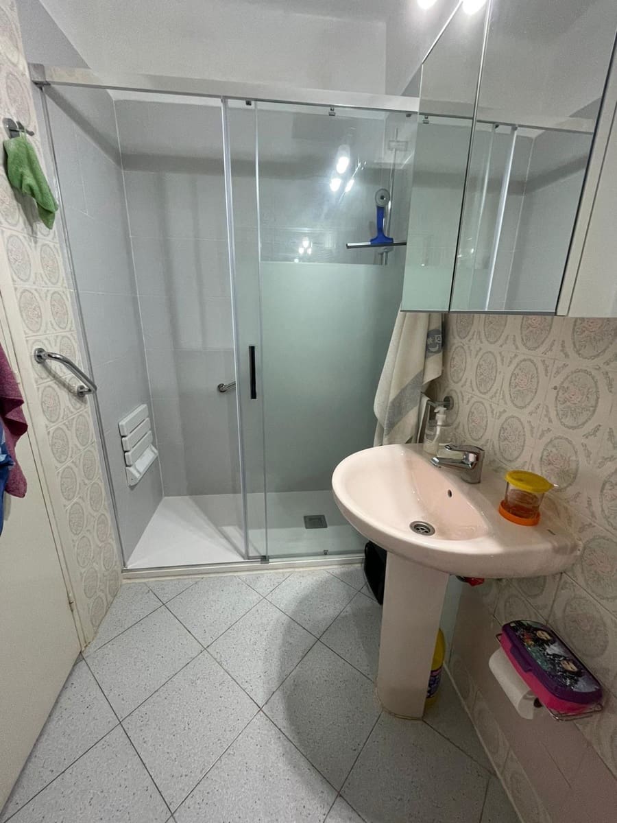 3 bedroom Townhouse for sale in Badalona with garage - € 363,000 (Ref: 9733888)