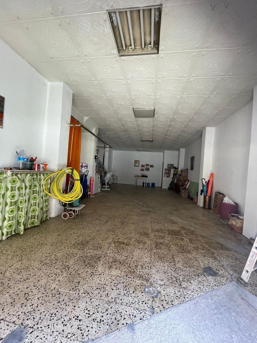 3 bedroom Townhouse for sale in Badalona with garage - € 363,000 (Ref: 9733888)