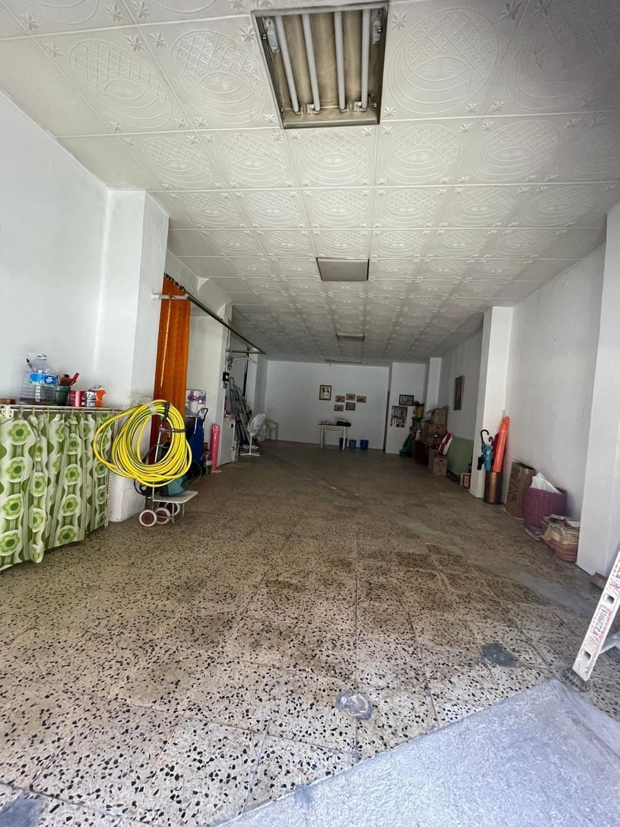 3 bedroom Townhouse for sale in Badalona with garage - € 363,000 (Ref: 9733888)