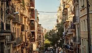 Apartamento de 10 habitaciones en El Poble Sec, Barcelona ciudad en venta - 1.050.000 € (Ref: 9733889)
