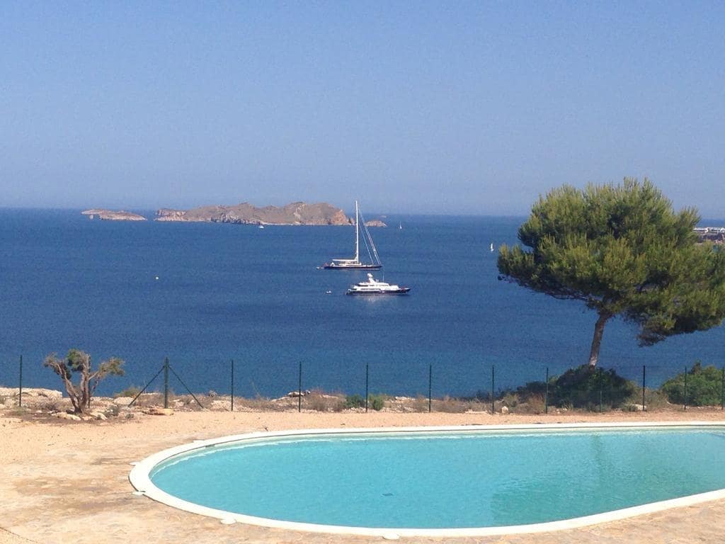 3 slaapkamer Rijtjeshuis te koop in San Jose / Sant Josep de Sa Talaia met zwembad garage - € 1.450.000 (Ref: 9755619)