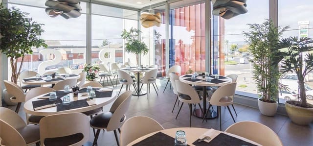 Kaupallinen vuokrattavana paikassa Barcelona kaupunki - 8 000 € (Ref: 9761947)