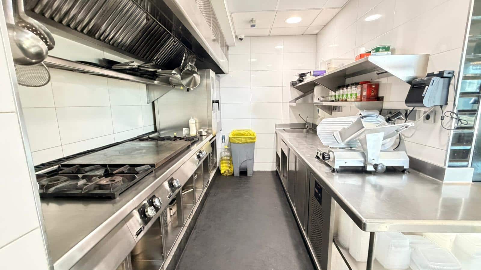 Kaupallinen vuokrattavana paikassa Barcelona kaupunki - 8 000 € (Ref: 9761947)