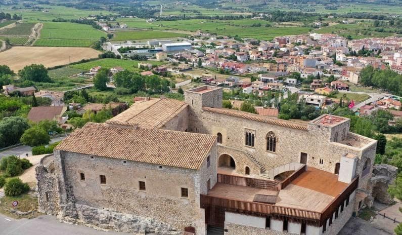 7 soveværelse Hotel til salg i Sant Marti Sarroca - € 1.250.000 (Ref: 9761948)