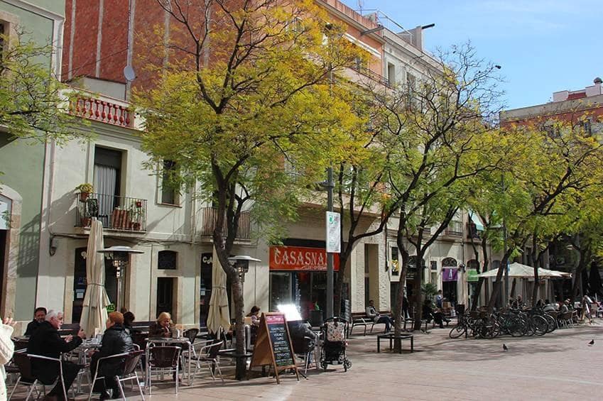 3 bedroom Apartment for sale in Barcelona city - € 240,000 (Ref: 9836645)