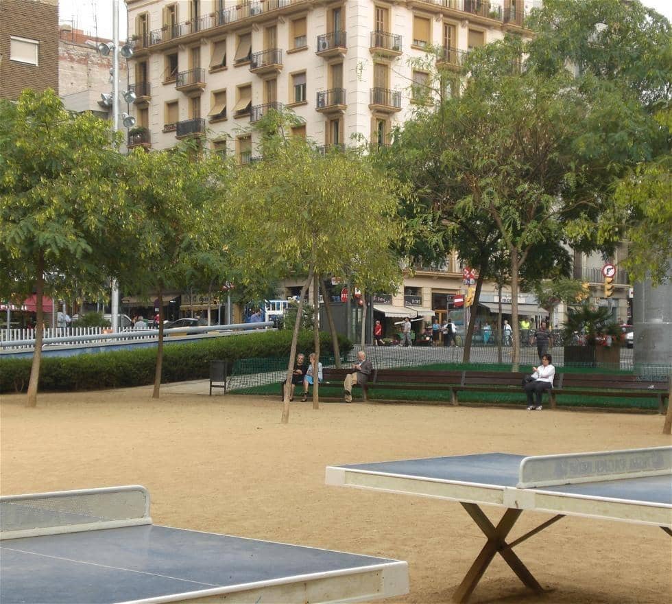 3 bedroom Apartment for sale in Barcelona city - € 240,000 (Ref: 9836645)
