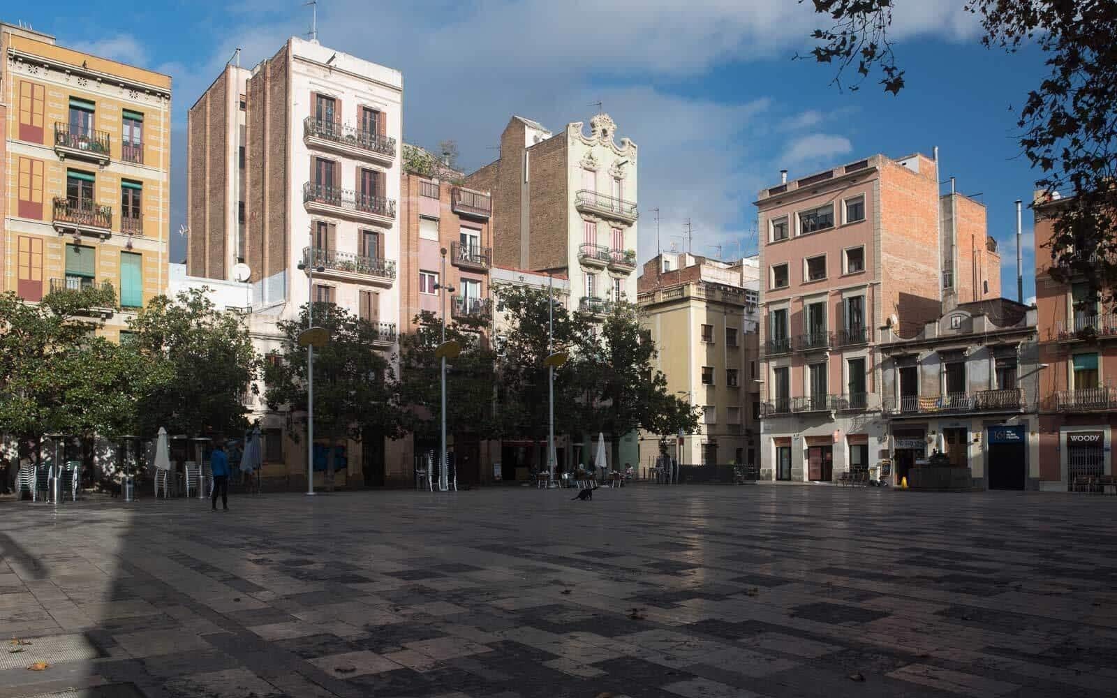 3 bedroom Apartment for sale in Barcelona city - € 240,000 (Ref: 9836645)