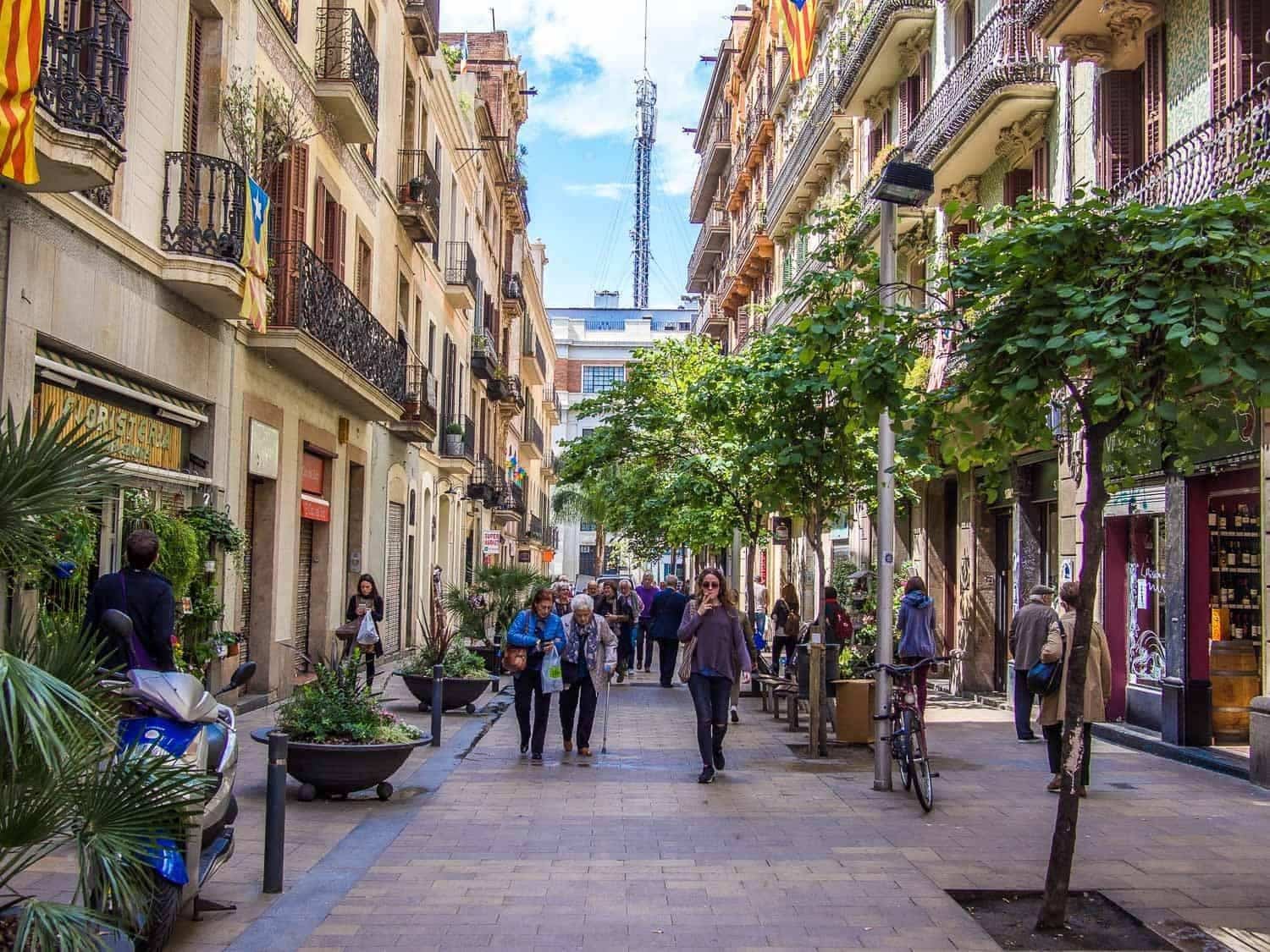 3 bedroom Apartment for sale in Barcelona city - € 240,000 (Ref: 9836645)