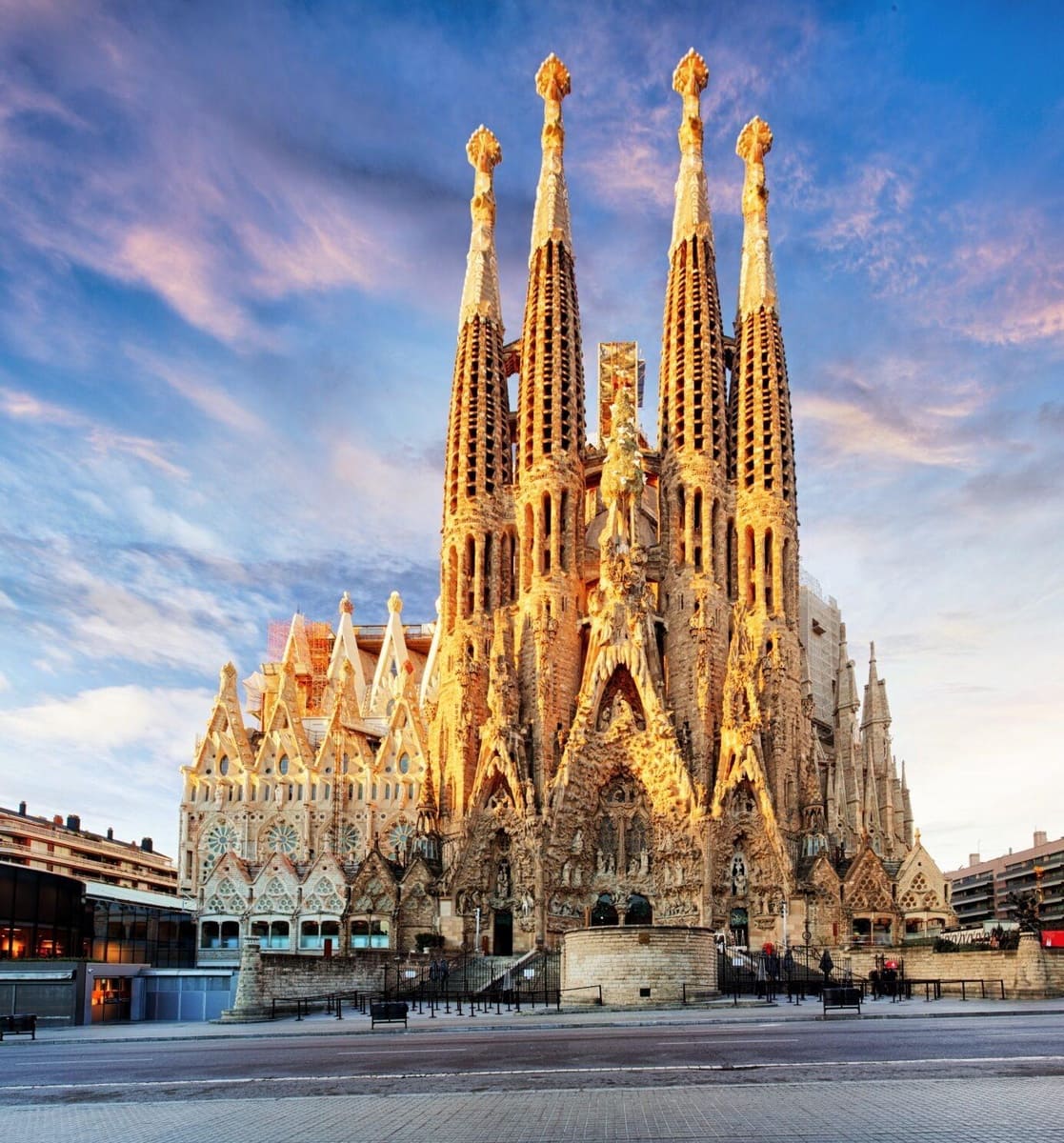 12 soveværelse Lejlighed til salg i Barcelona by med garage - € 2.080.000 (Ref: 9891175)