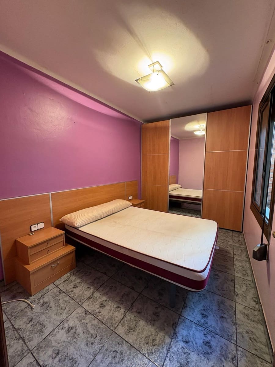 2 slaapkamer Penthouse te koop in Badalona - € 140.000 (Ref: 9959759)