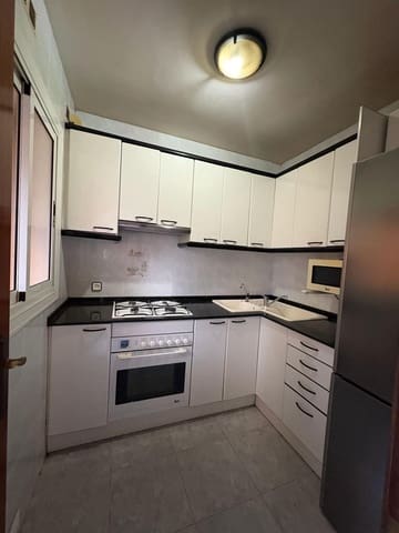 2 slaapkamer Penthouse te koop in Badalona - € 140.000 (Ref: 9959759)
