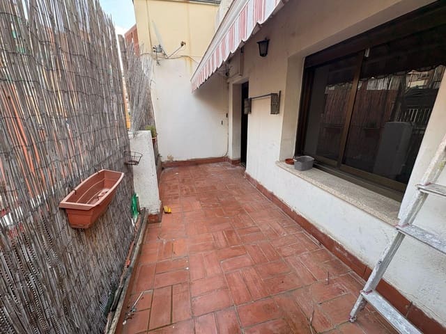 2 slaapkamer Penthouse te koop in Badalona - € 140.000 (Ref: 9959759)