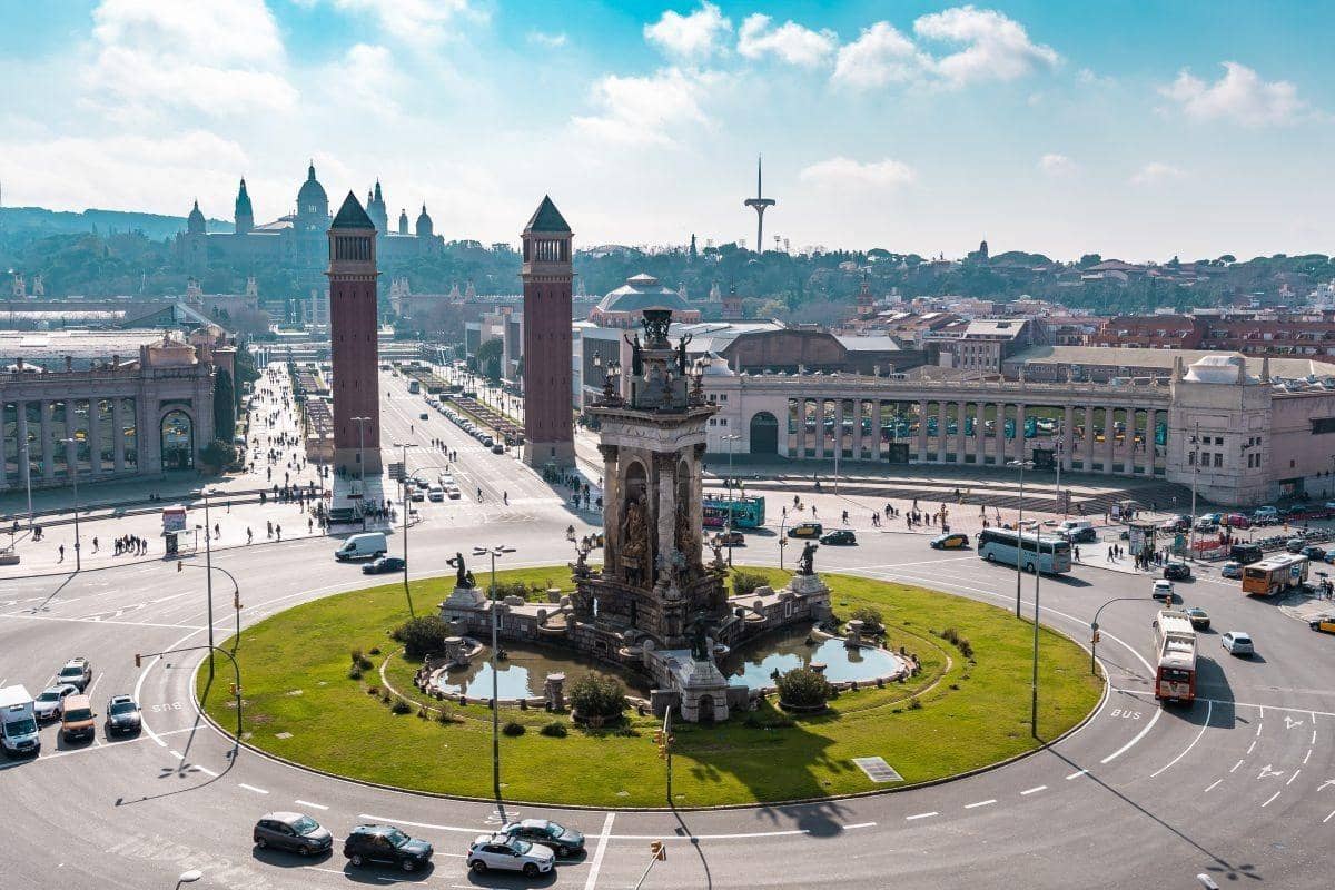 4 bedroom Flat for sale in Barcelona city - € 695,000 (Ref: 9998800)