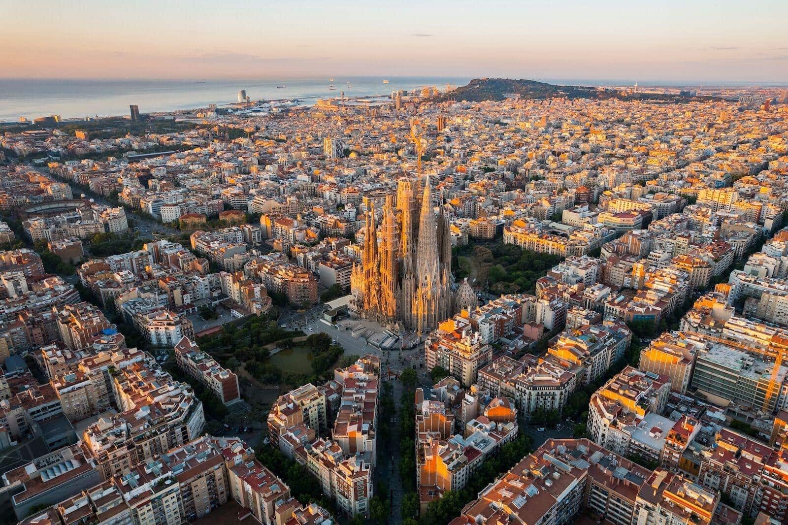 4 bedroom Flat for sale in Barcelona city - € 695,000 (Ref: 9998800)