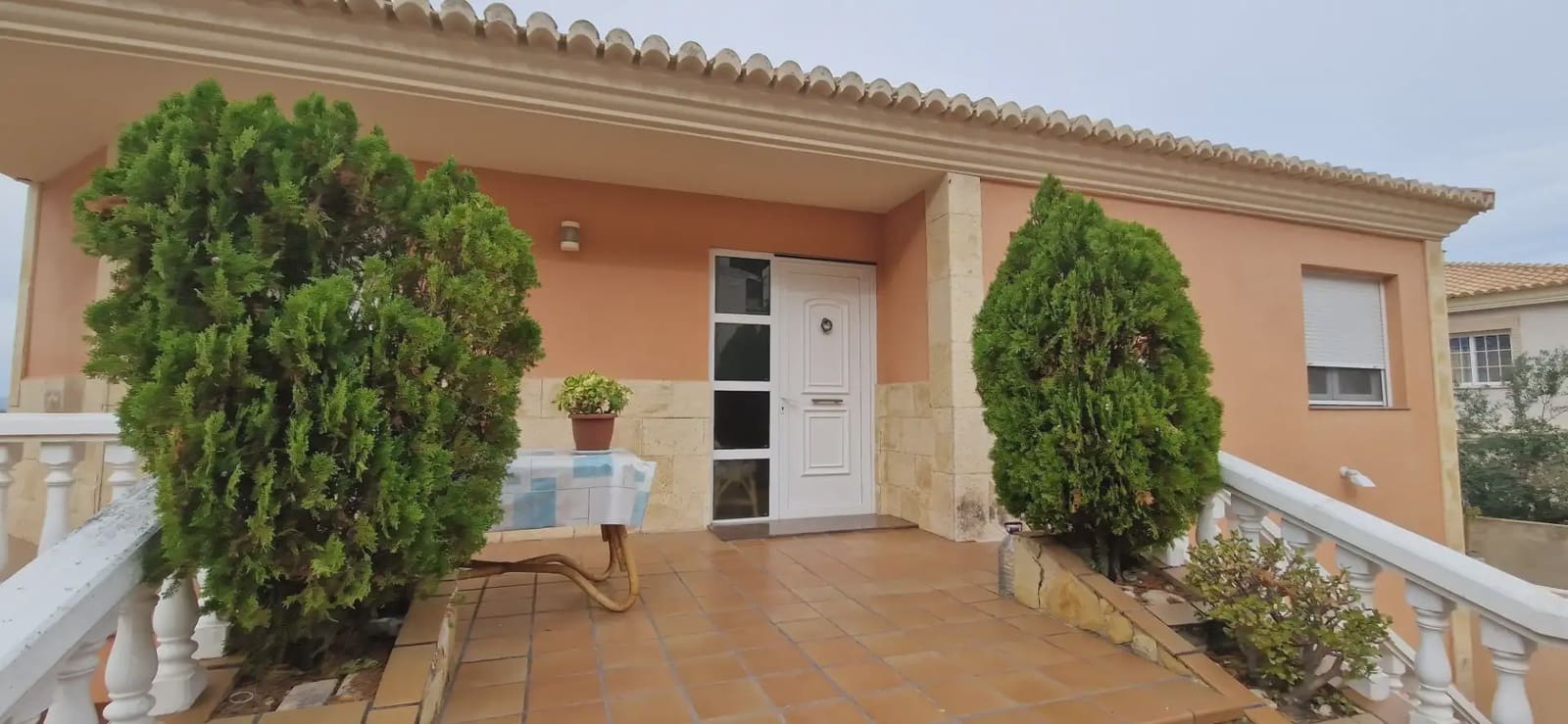 4 sypialnia Willa na sprzedaż w Cullera z basenem garażem - 490 000 € (Ref: 9832112)