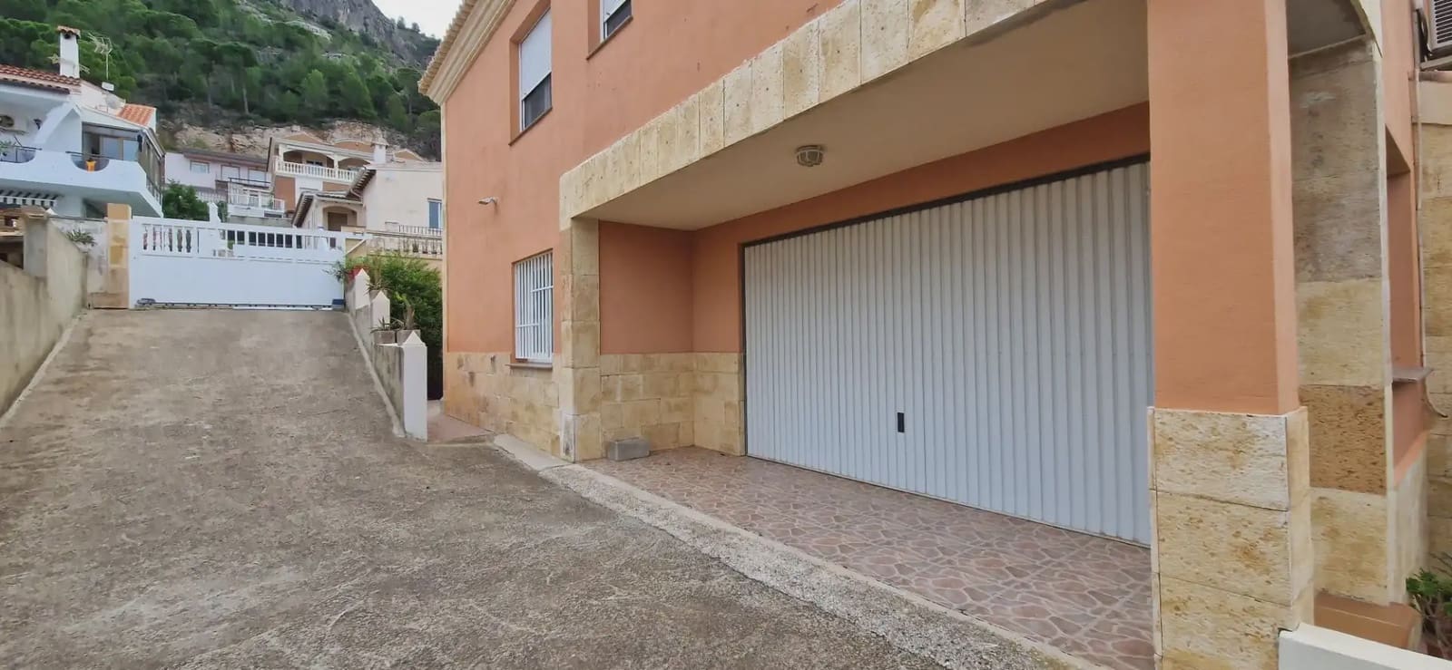 4 sypialnia Willa na sprzedaż w Cullera z basenem garażem - 490 000 € (Ref: 9832112)