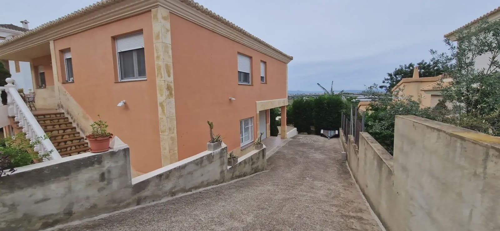 4 sypialnia Willa na sprzedaż w Cullera z basenem garażem - 490 000 € (Ref: 9832112)