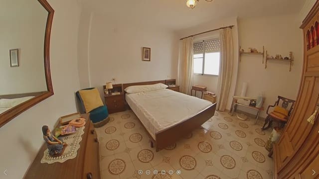 Casa de 7 habitaciones en Pueblo de Cullera, Cullera en venta con garaje - 225.000 € (Ref: 9832115)