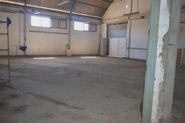 Commerciale in vendita in La Vega - Marenyet, Cullera - 349.000 € (Rif: 9832117)