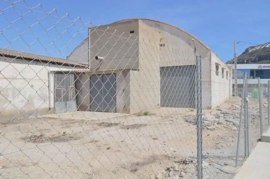 Gewerbe zu verkaufen in Cullera - 349.000 € (Ref: 9832117)