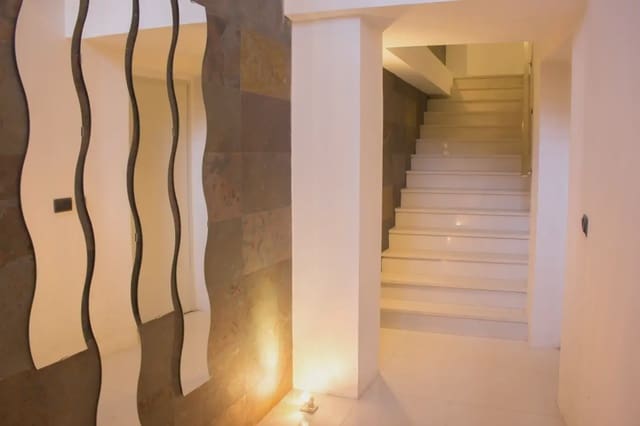 4 chambre Maison de Ville à vendre à Sant Antoni, Cullera avec garage - 490 000 € (Ref: 9832119)