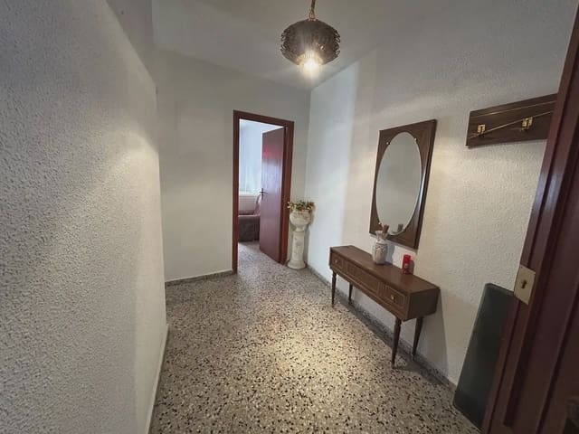 6 sovrum Hus till salu i Pueblo de Cullera, Cullera med garage - 209 000 € (Ref: 9832123)