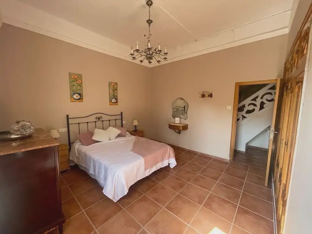 5 sypialnia Willa na sprzedaż w Cullera z basenem garażem - 445 000 € (Ref: 9832128)