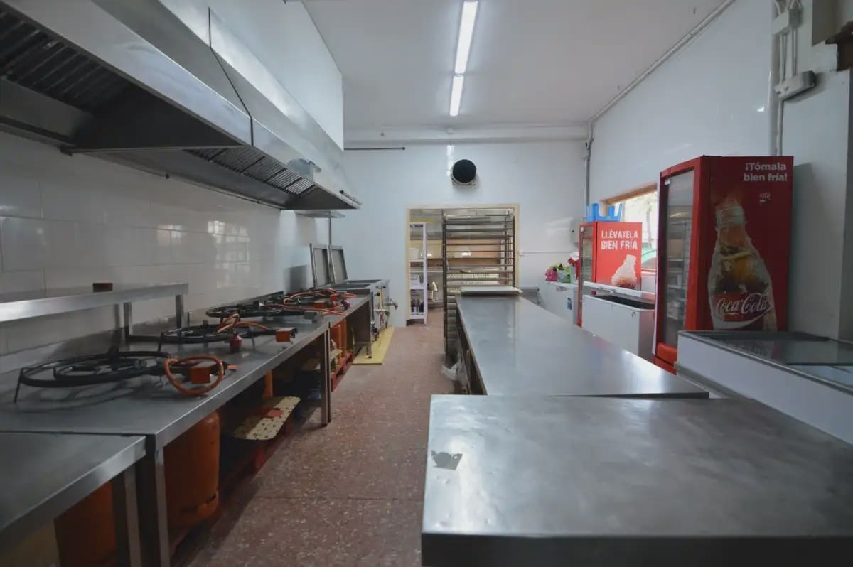 Komercyjne na sprzedaż w Cullera - 290 000 € (Ref: 9832130)