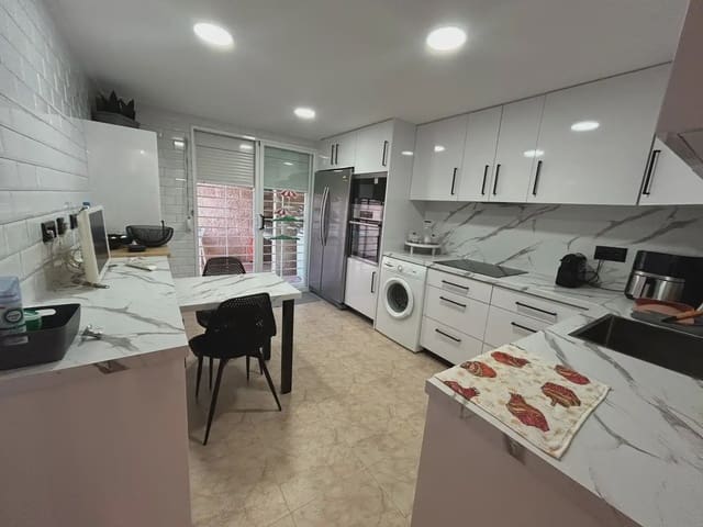 4 soveværelse Byhus til salg i Sant Antoni, Cullera med swimmingpool garage - € 450.000 (Ref: 9832131)