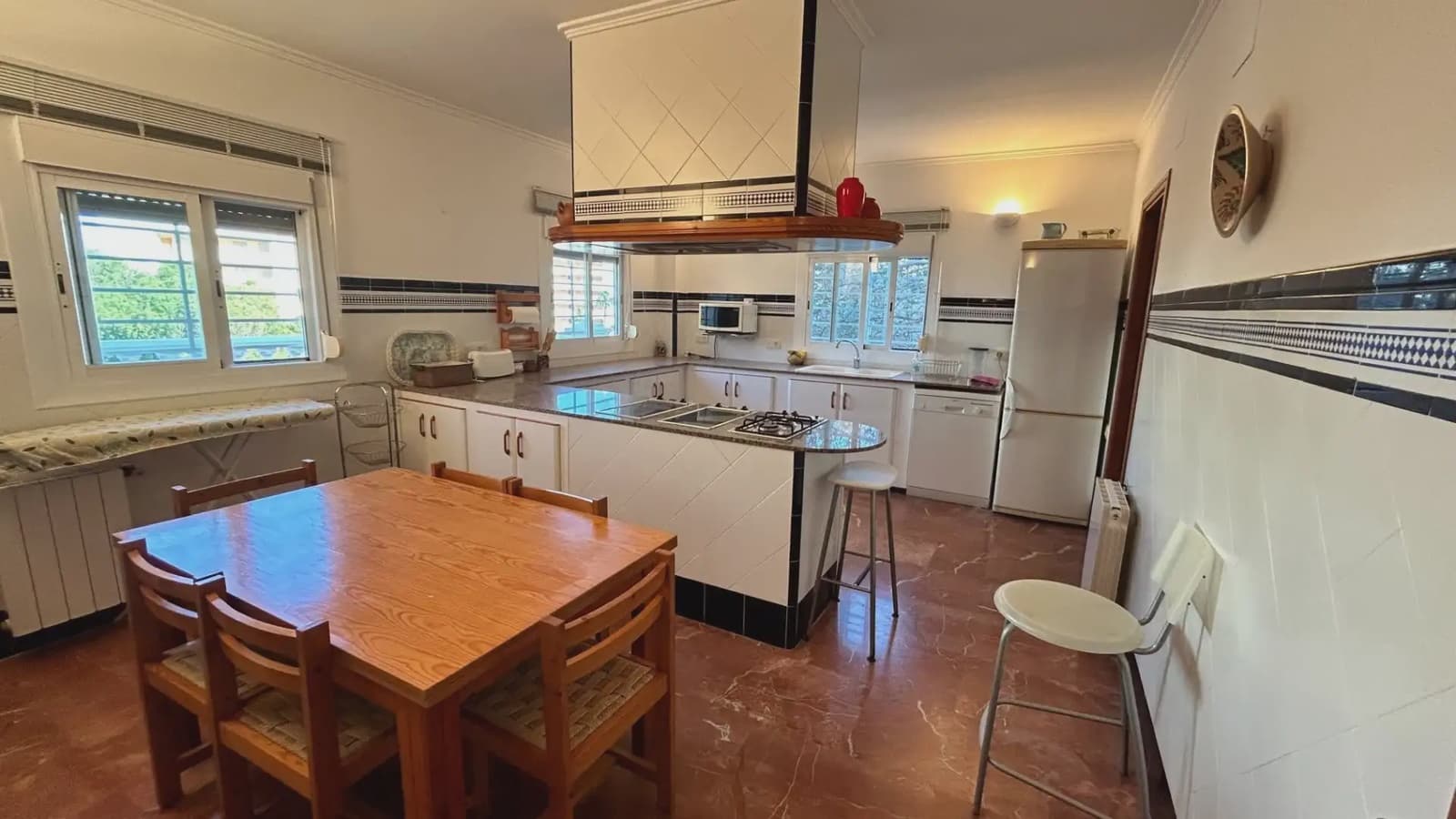 5 sypialnia Willa na sprzedaż w Cullera z basenem garażem - 475 000 € (Ref: 9832137)