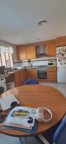 3 slaapkamer Huis te koop in Favara met zwembad garage - € 220.000 (Ref: 9832139)