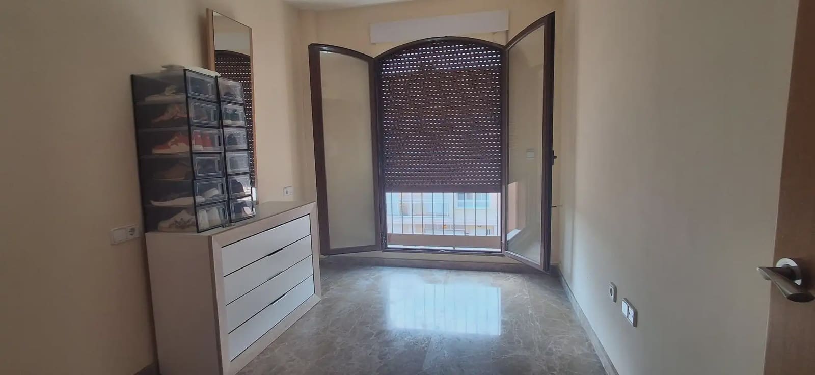 3 slaapkamer Huis te koop in Favara met zwembad garage - € 220.000 (Ref: 9832139)