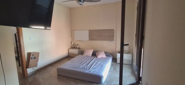 3 slaapkamer Huis te koop in Favara met zwembad garage - € 220.000 (Ref: 9832139)