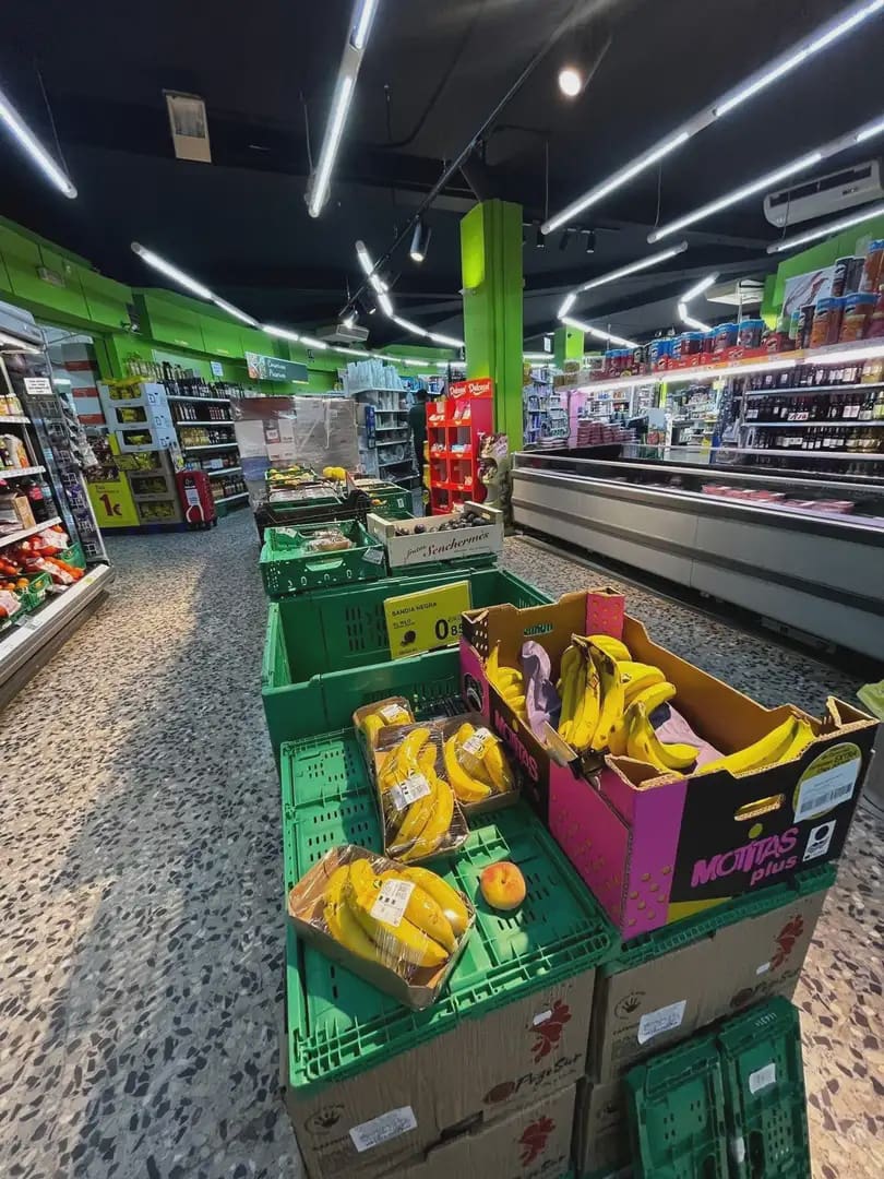 Kaupallinen myytävänä paikassa Cullera - 650 000 € (Ref: 9832141)