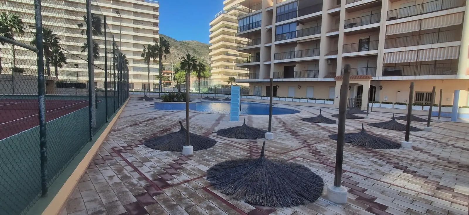 Piso de 2 habitaciones en Cullera en venta con piscina garaje - 385.000 € (Ref: 9832161)